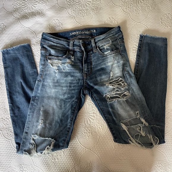 AMERICAN EAGLE - Ripped Jeans - Picture 3 of 7